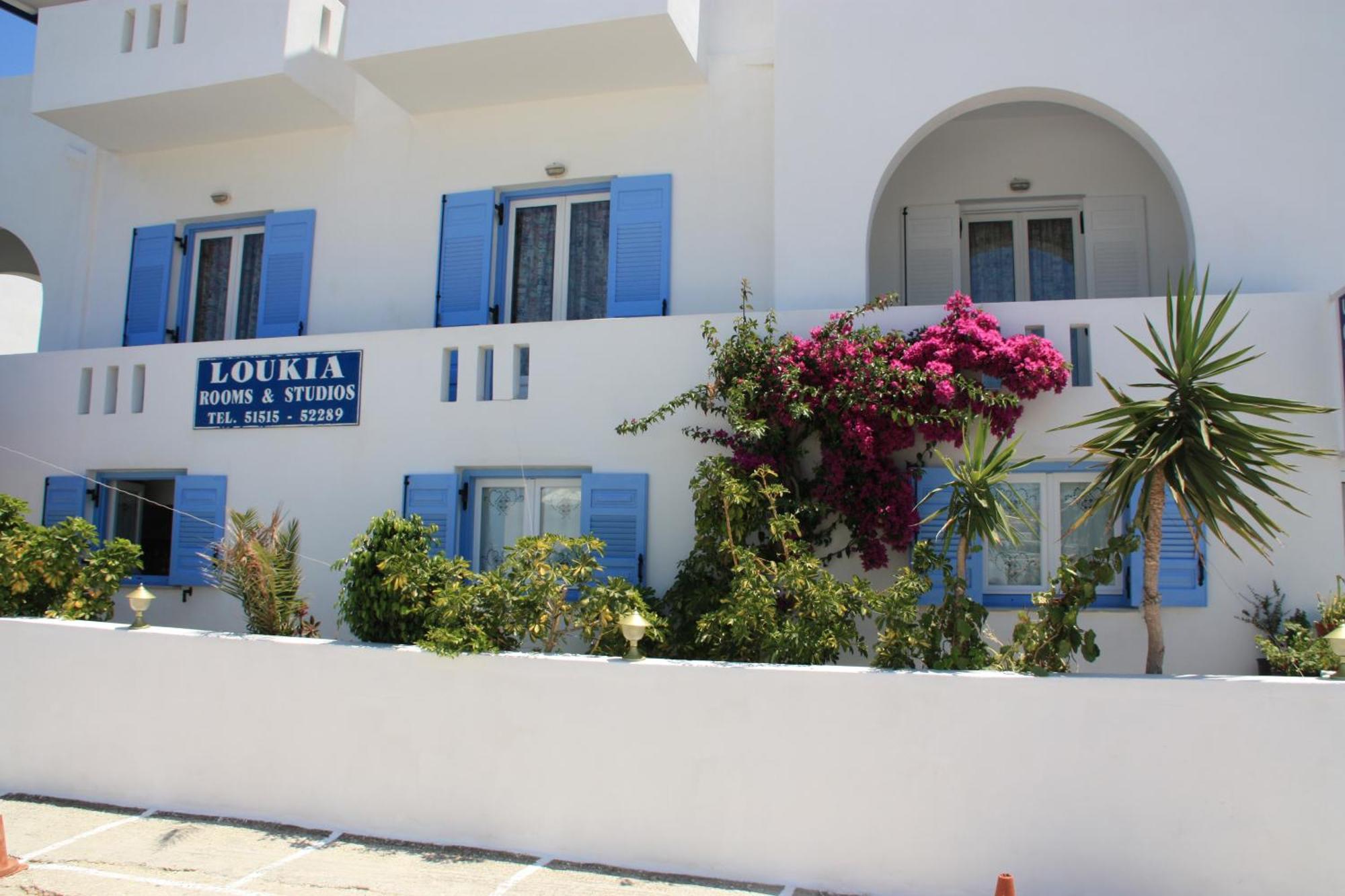 Loukia Apartments & Studios Науса Екстериор снимка